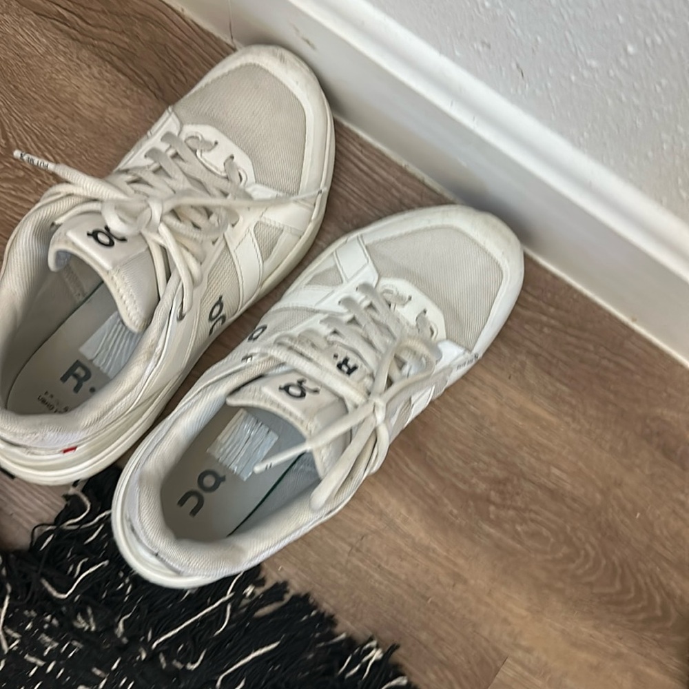 Shoes size 6.5